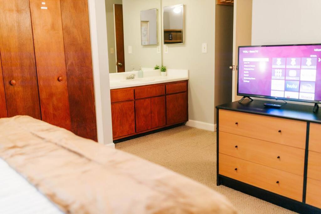 Cozy 3-Bed Athens Getaway, Right Near Uga! Apartment Exterior foto