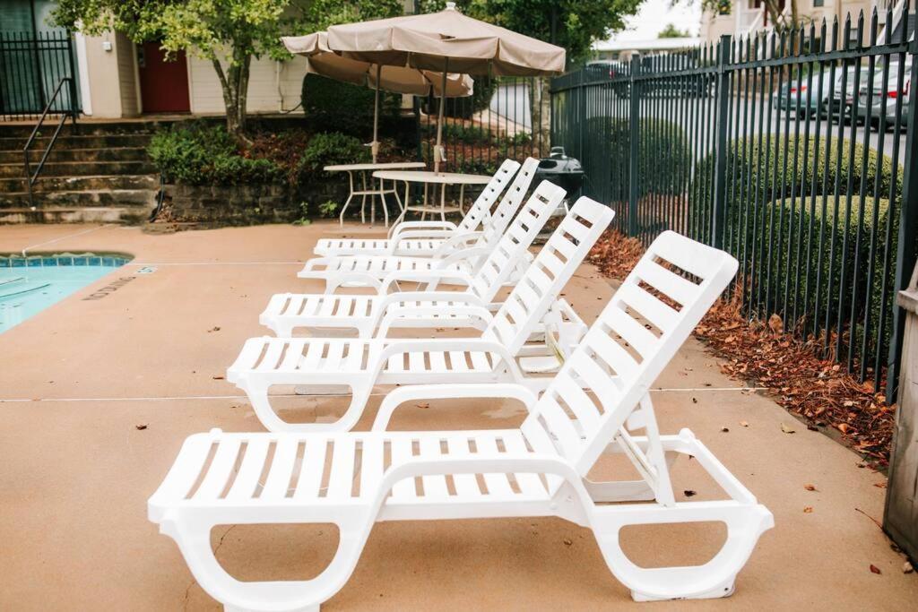 Cozy 3-Bed Athens Getaway, Right Near Uga! Apartment Exterior foto